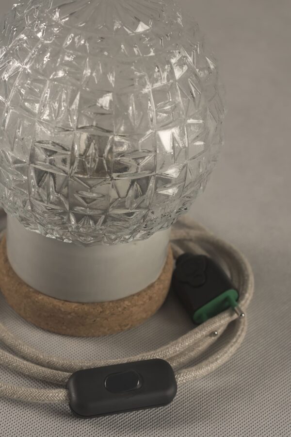 Mała stołowa lampka korkowa ze szklanym kloszem Granat 3